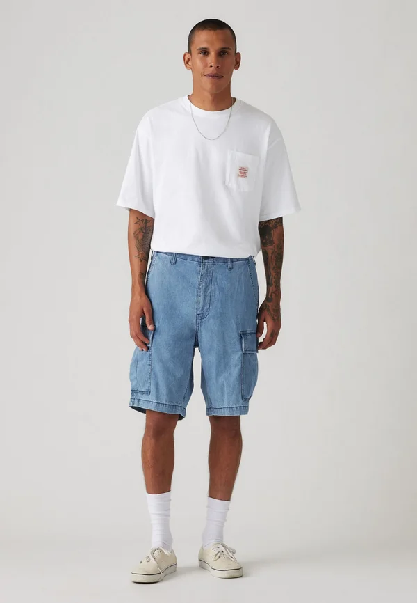 CARRIER - Shorts - only up from here