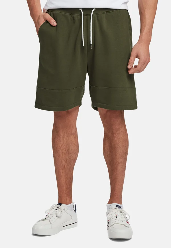 CARSTEN - Shorts - forest night