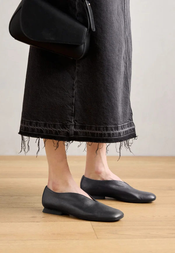 CASI MYRA - Klassischer Ballerina - schwarz