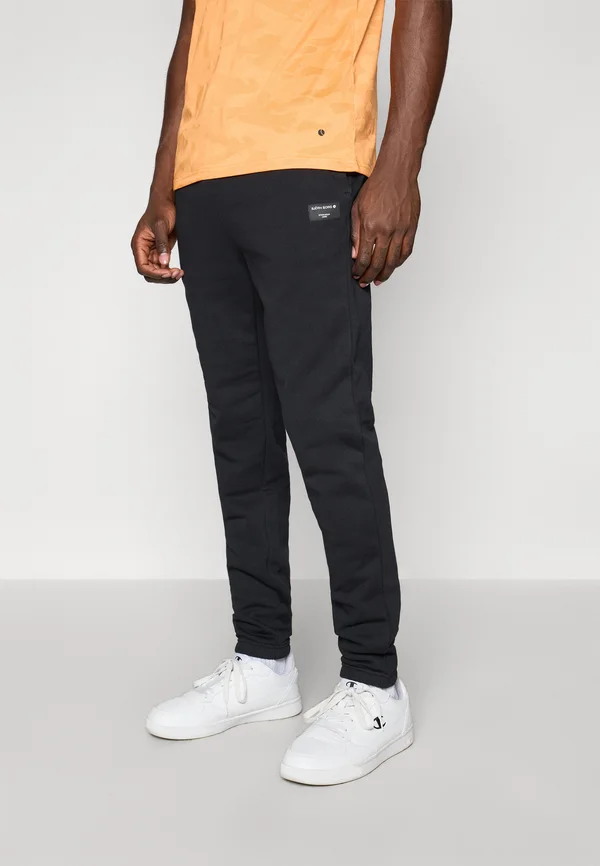 CENTRE SWEATPANTS - Jogginghose - black beauty