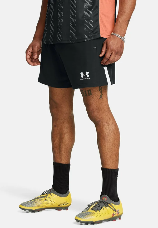CHALLENGER PRO - Kurze Sporthose - black