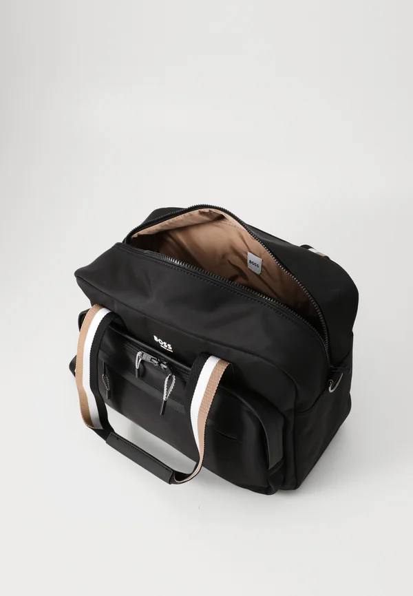 CHANGING BAG - Wickeltasche - black