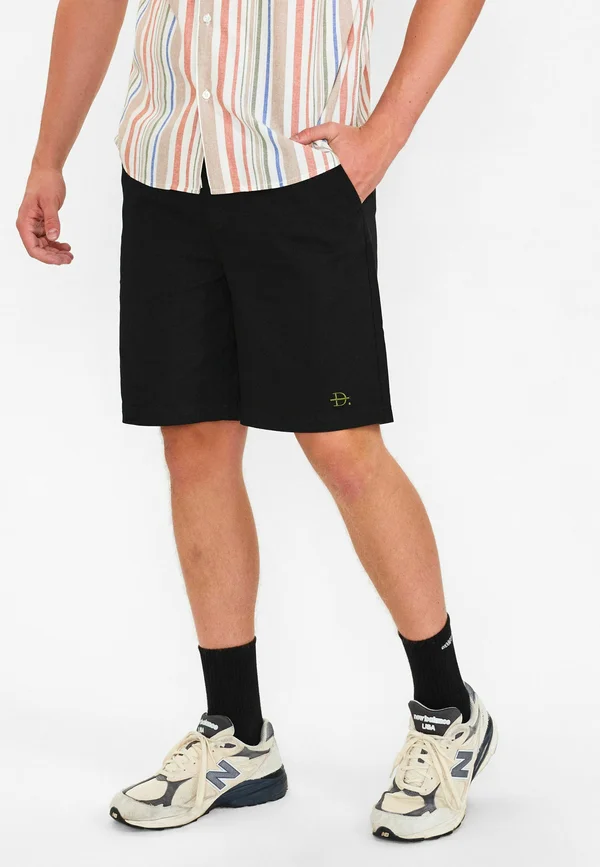 CHARLESNEW - Shorts - black