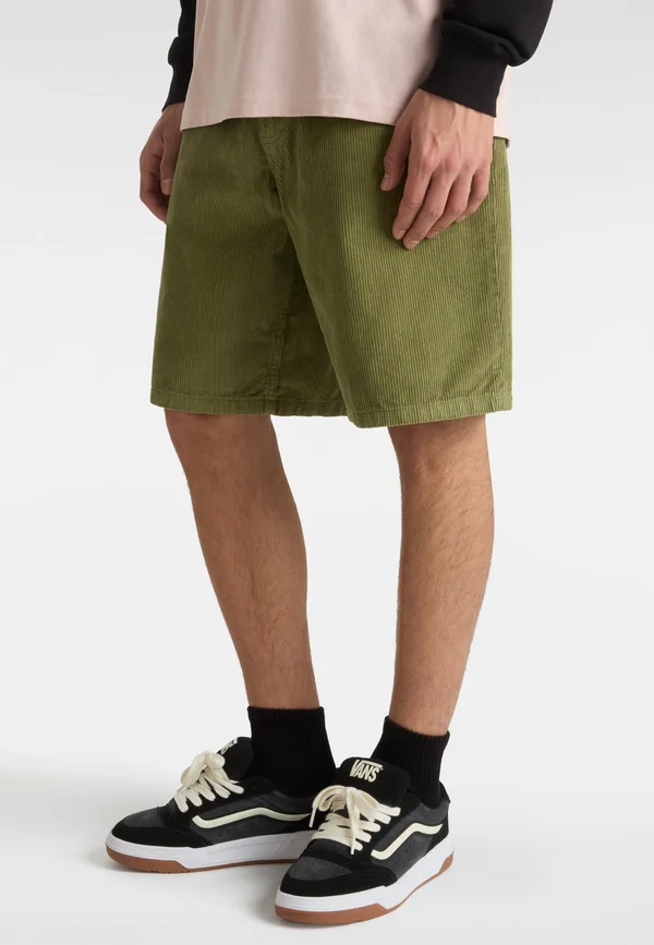 CHECK-5 LOOSE FIT CORDUROY - Shorts - loden green