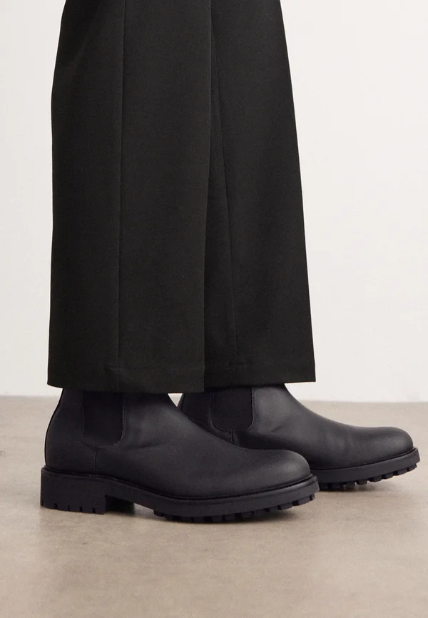 CHELSEA BOOT  - Stiefelette - black