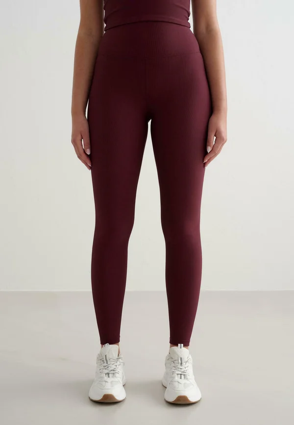 CHERRY RIBBED PERFORMANCE TIGHTS - Tights - red