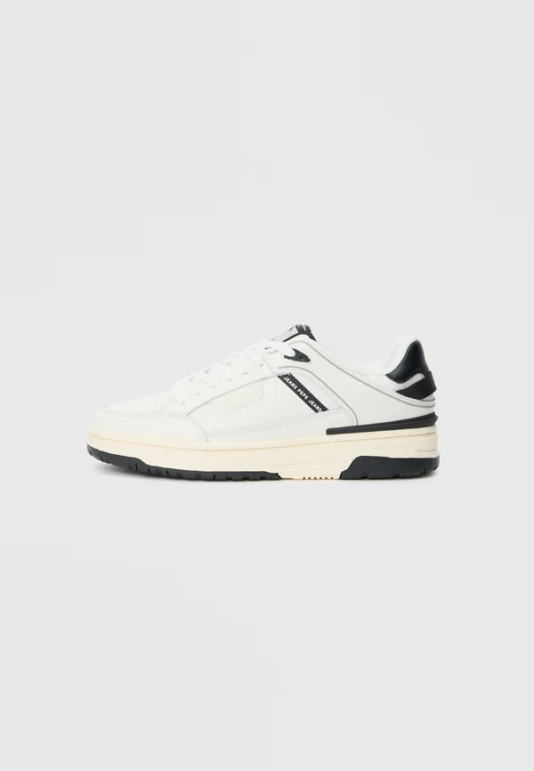 CHESTER MASTER - Sneaker low - white
