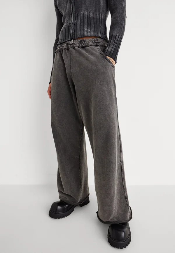 CHROME WASH COLOSSUS  - Jogginghose - black