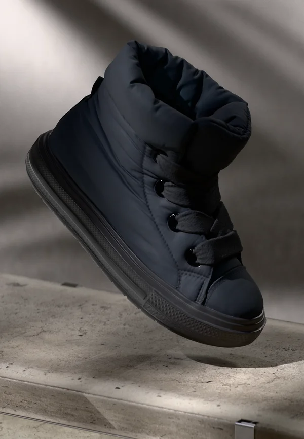 CHUCK TAYLOR ALL STAR ELEMENTS BOOT - Sneaker high - black