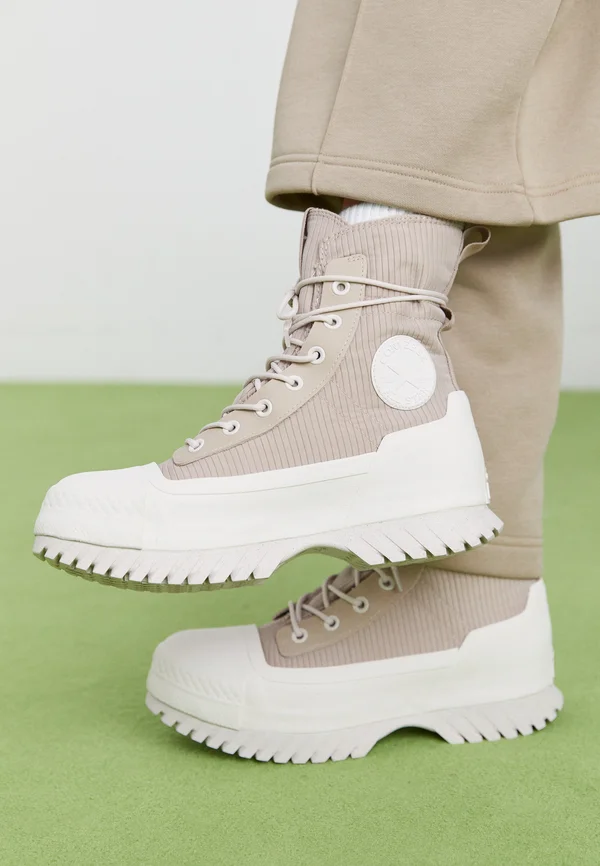 CHUCK TAYLOR ALL STAR LUGGED 2.0 PLATFORM COUNTER CLIMATE EXTRA HIGH - Plateaustiefelette - taupe