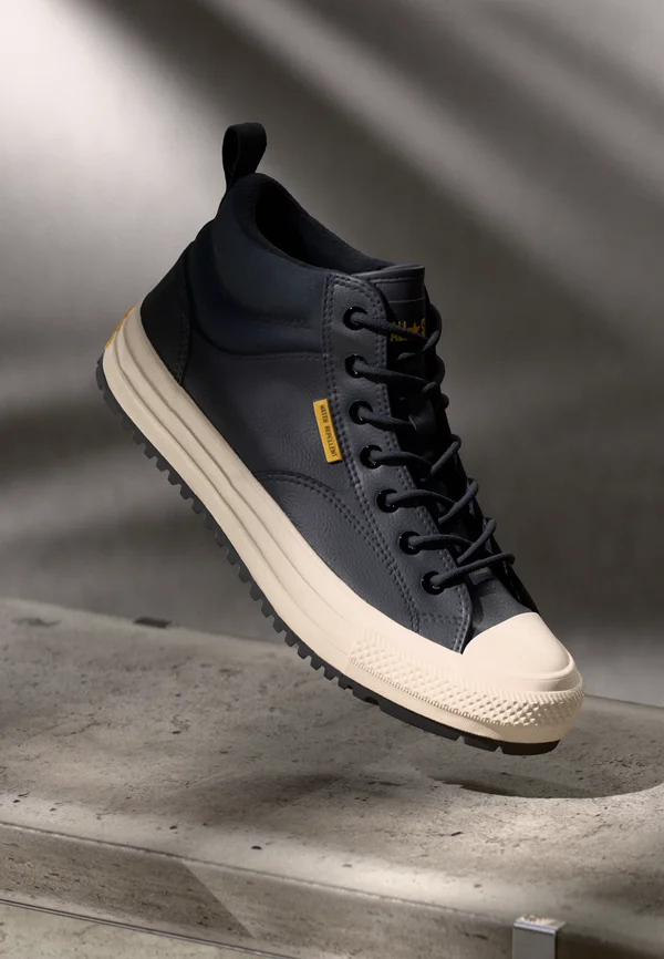 CHUCK TAYLOR ALL STAR MALDEN STREET WATERPROOF UNISEX - Sneaker high - total eclipse/black/sunny angle