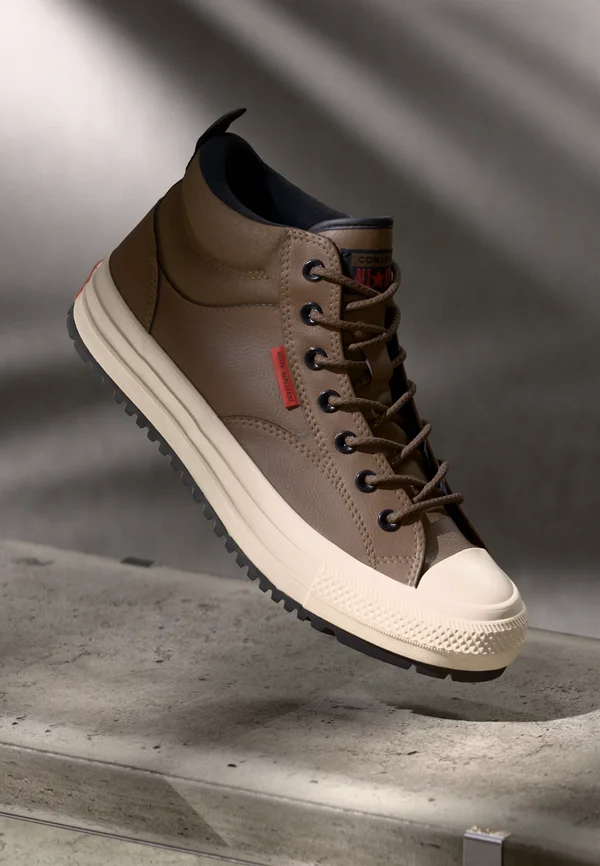 CHUCK TAYLOR ALL STAR MALDEN STREET WATERPROOF UNISEX - Sneaker high - grounded/black/by the campfire