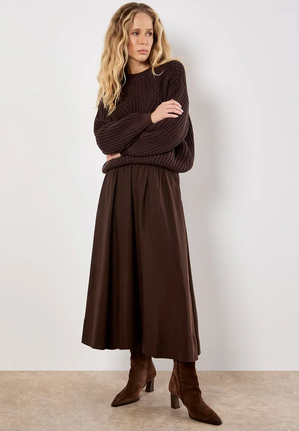 CHUNKY CABLE  - Strickpullover - brown