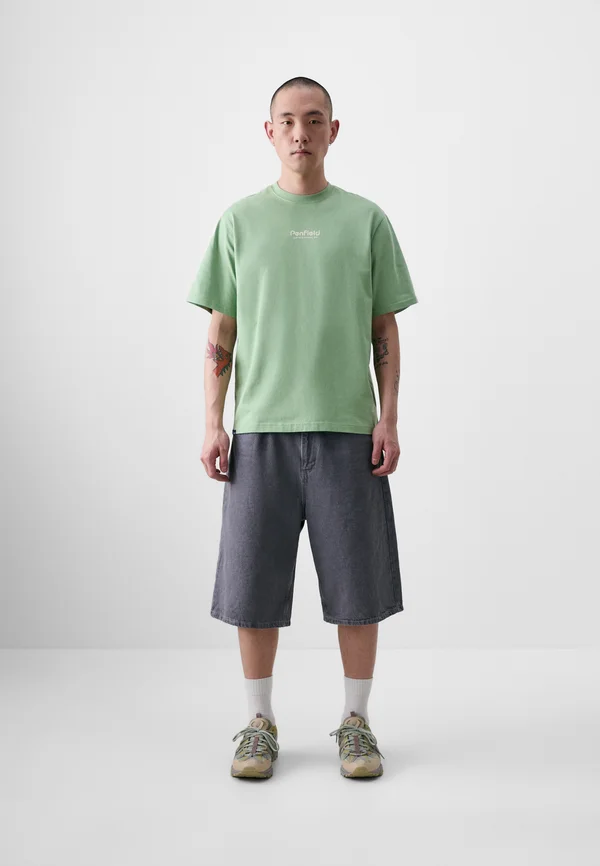 CIRCLE LANDSCAPE  - T-Shirt print - mistletoe