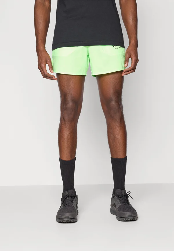 CITY MARATHON STRIDE SHORT - Kurze Sporthose - lime blast