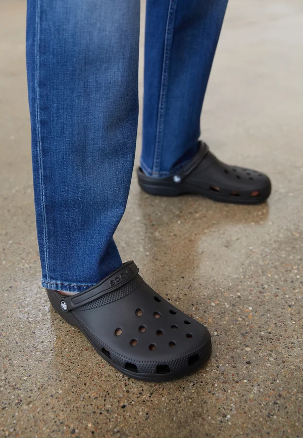 CLASSIC - Clogs - schwarz