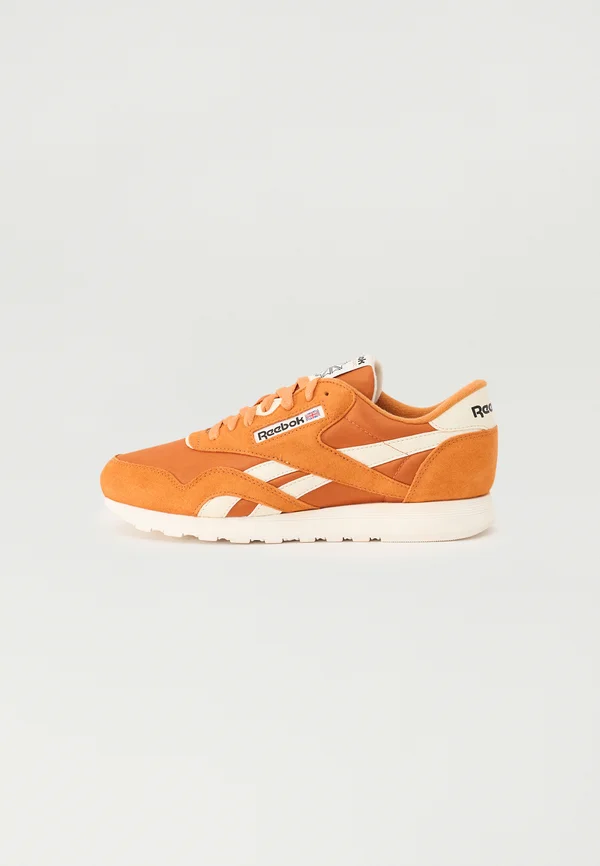 CLASSIC NYLON UNISEX - Sneaker low - sunbaked clay/vintage chalk