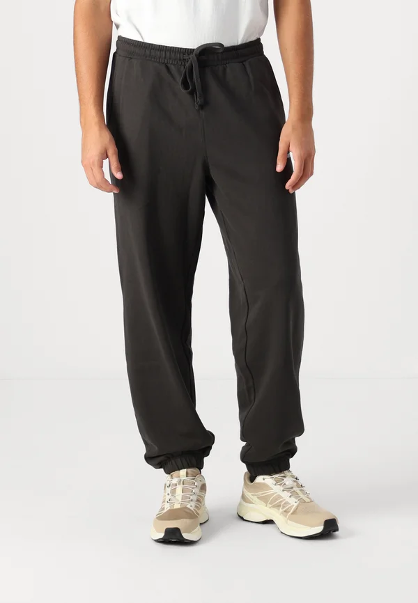 CLASSIC SWEATPANTS - Jogginghose - pirate black