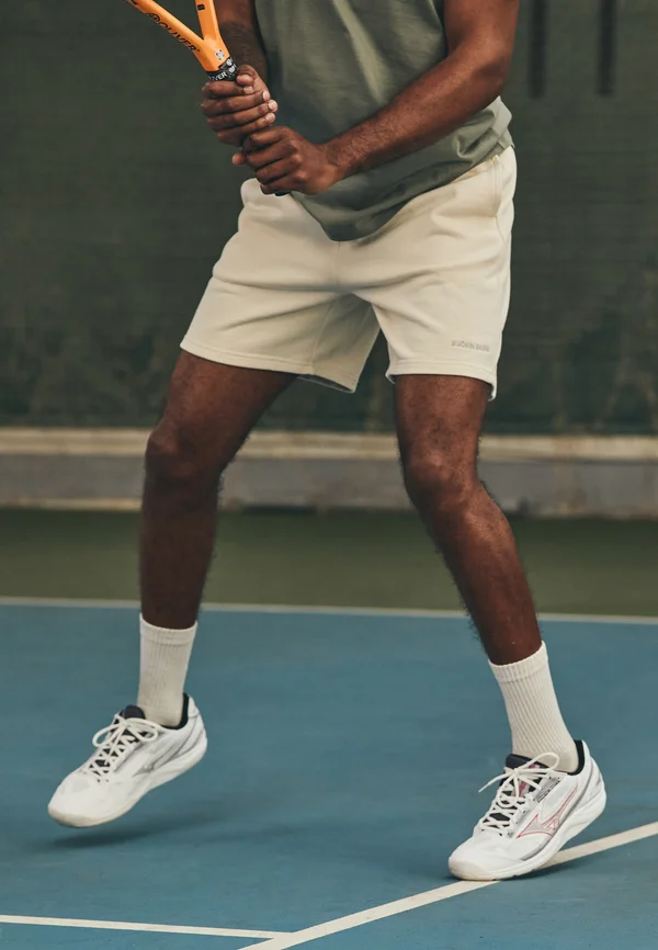 CLASSIC SWEATSHORTS - Kurze Sporthose - birch