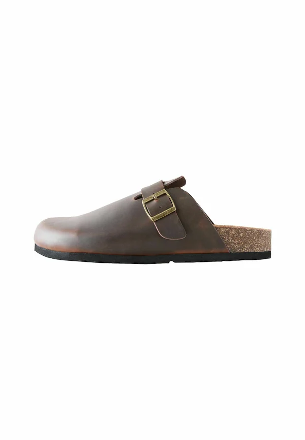Clogs - brown