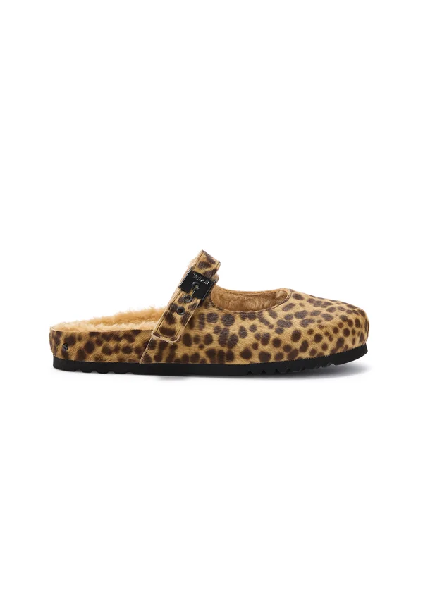 Clogs - yena
