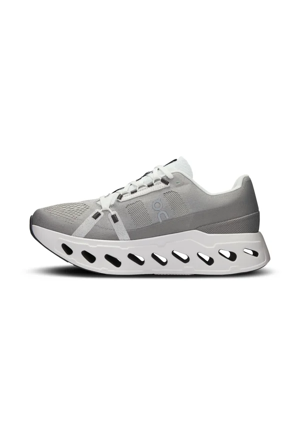 CLOUDECLIPSE - Laufschuh Straße - alloy   white