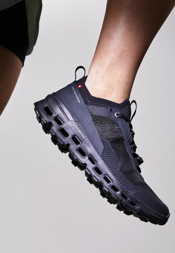 CLOUDULTRA 2 - Laufschuh Straße - all black