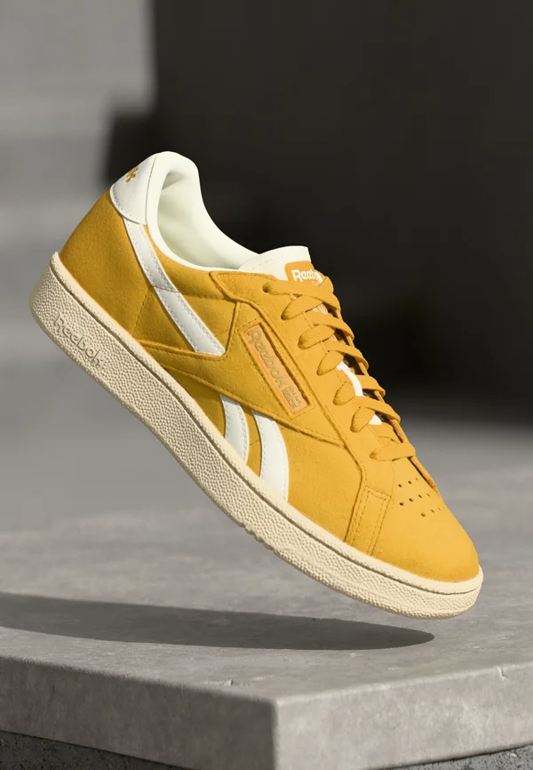 CLUB C GROUNDS UNISEX - Sneaker low - grit gold-coloured/paper white/chalk