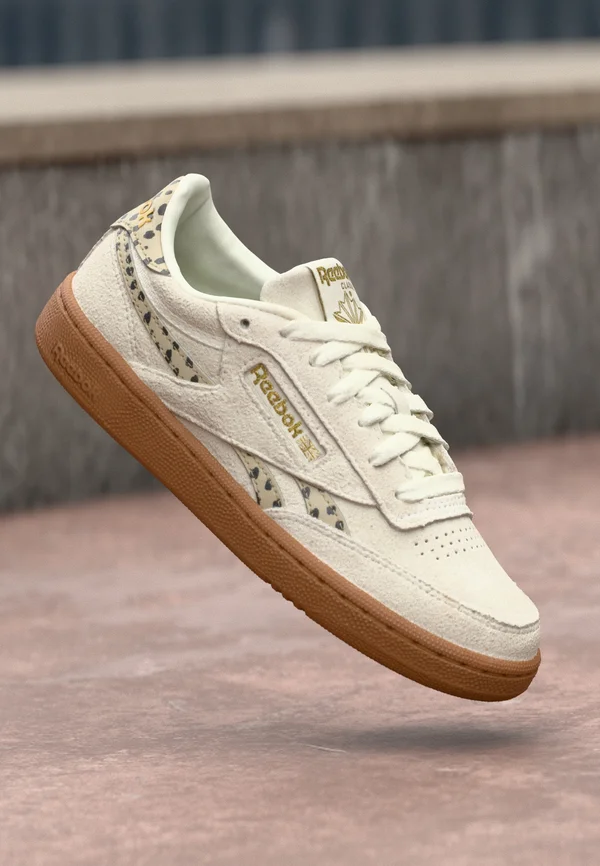 CLUB C REVENGE UNISEX - Sneaker low - chalk/classic beige/lee 3