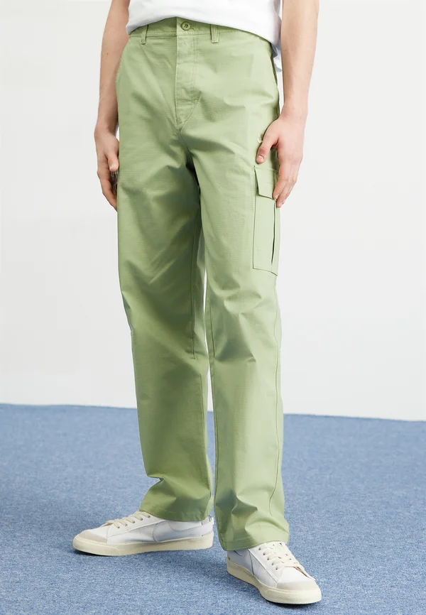 CLUB - Cargohose - oil green/oil green