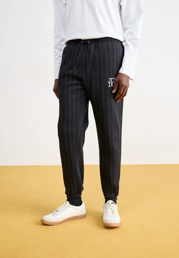 CLUB CUFF PANT  - Jogginghose - black/white