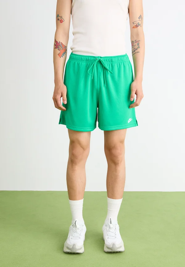 CLUB FLOW - Jogginghose - stadium green/white