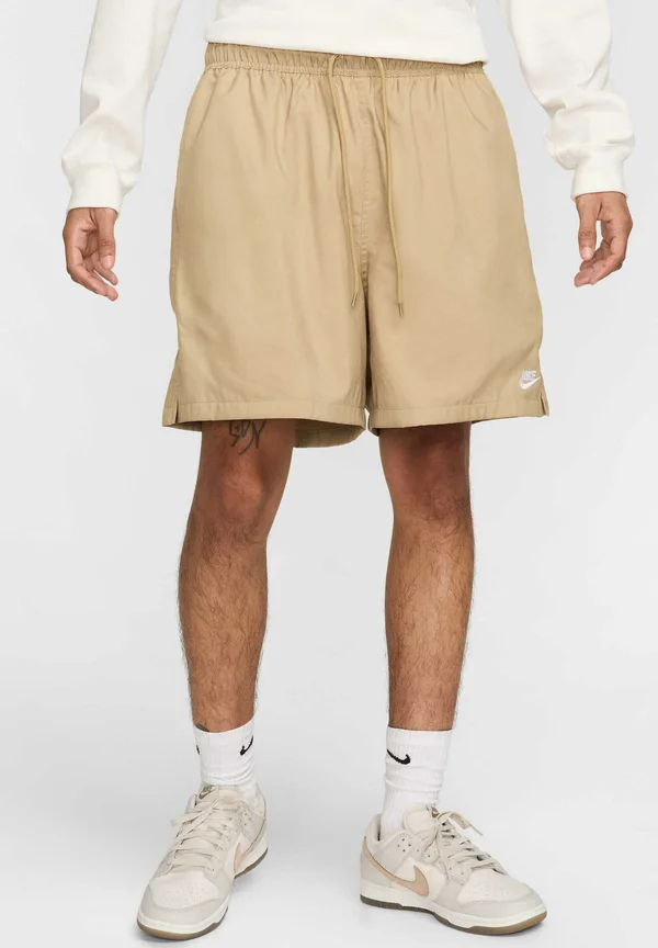 CLUB FLOW - Shorts - parachute beige white