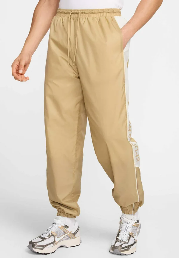 CLUB JOGGER  - Jogginghose - parachute beige sail light khaki sail