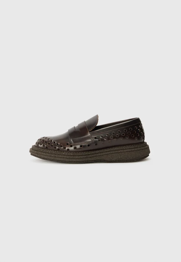 COLLEGE PIERCED - Mokassin - dark brown