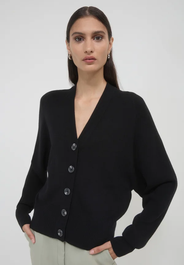 COLLO ACCOSTATO PBT SC68 - Strickjacke - noir