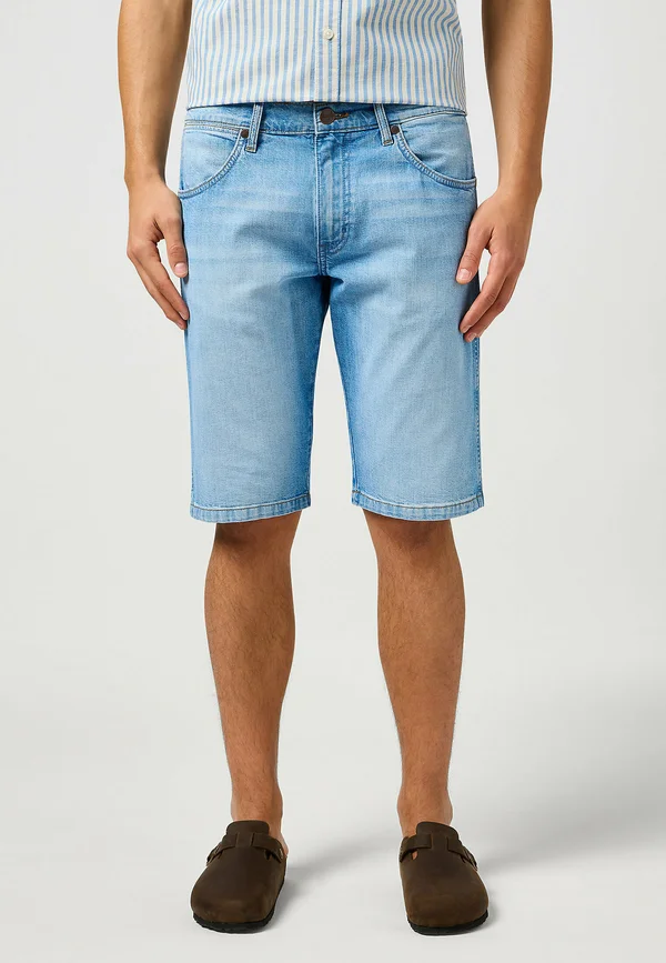 COLTON - Jeans Shorts - light-blue denim