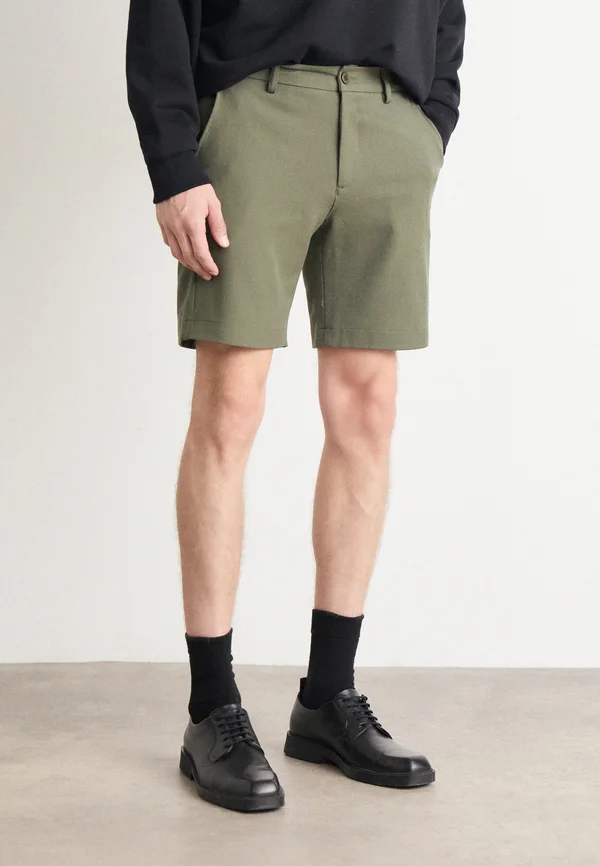 COMO SEASONAL - Shorts - olive night melange