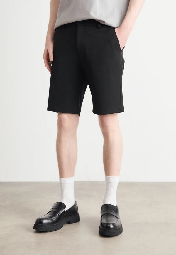 COMO - Shorts - black