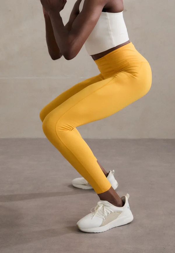 COMPRESSIVE HIGH RISE LEGGING LONG - Tights - golden glow