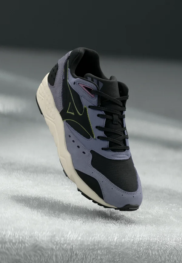 CONTENDER UNISEX - Sneaker low - black sand/black/blue granite