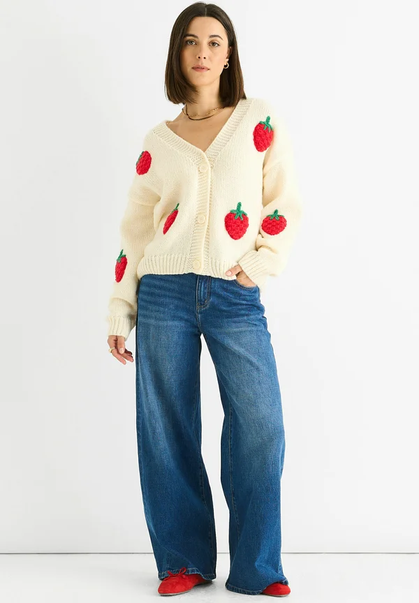 CONTRAST STRAWBERRY - Strickjacke - cream