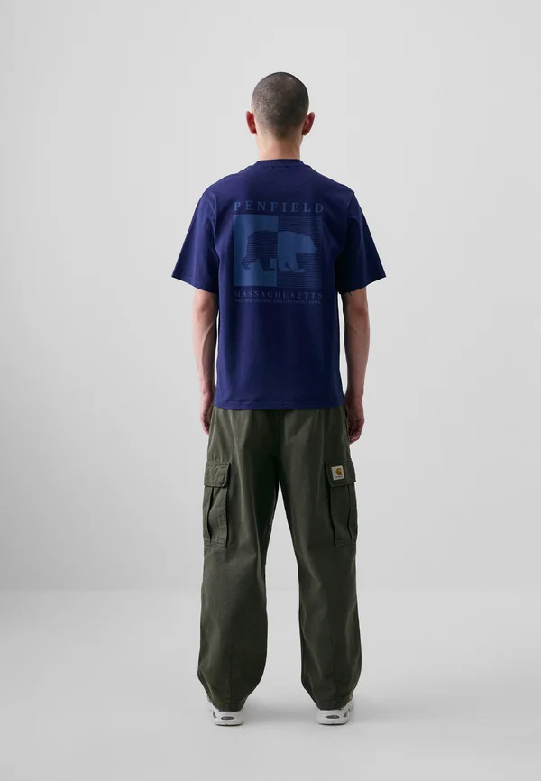 CONTRAST STRIPE BEAR GRAPHIC  - T-Shirt print - navy blazer