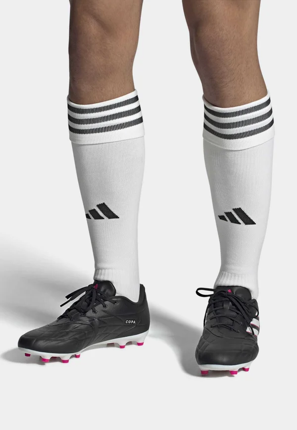 COPA - Fußballschuh Nocken - core black   metalic   team shock pink