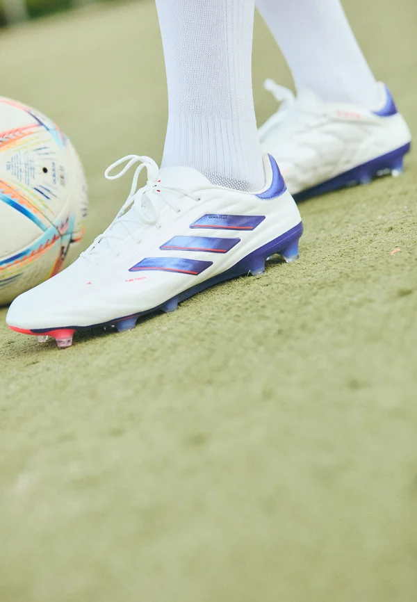 COPA PURE 2.0 ELITE FIRM GROUND - Fußballschuh Nocken - footwear white/lucid blue/solar red