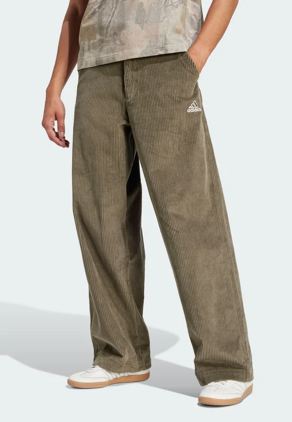 CORDUROY LOOSE - Stoffhose - olive strata
