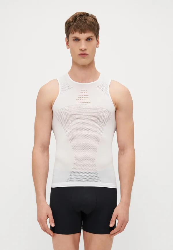 CORE SEAMLESS BASE LAYER - Unterhemd/-shirt - white