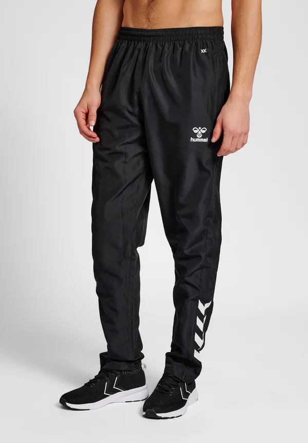 CORE XK  - Jogginghose - black