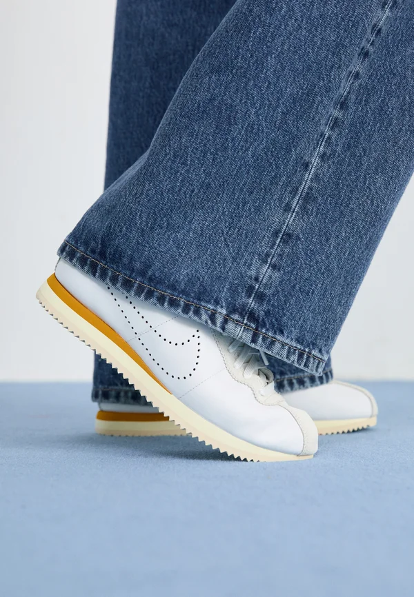 CORTEZ - Sneaker low - white/bronze/bone/coconut milk/pearl white