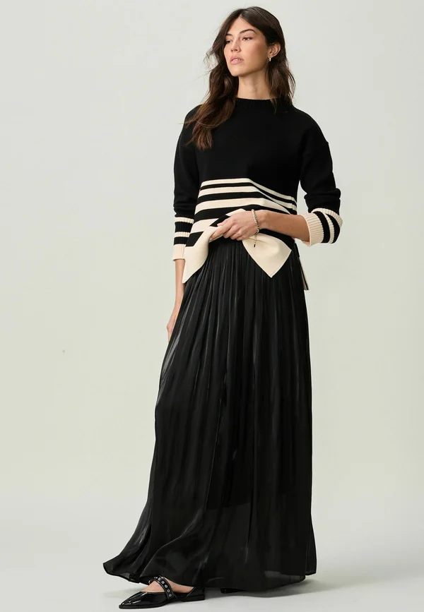 COSY WITH DETAIL - REGULAR FIT - Strickpullover - monochrome black ecru cream stripe